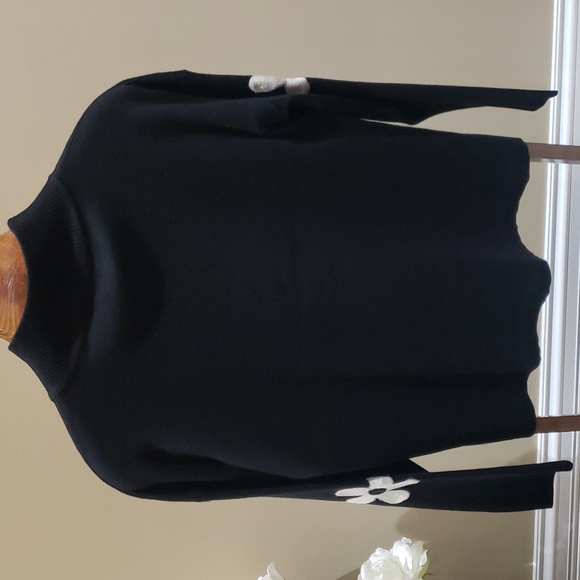 Nwt Sioni large black sweater - Picture 6 of 7